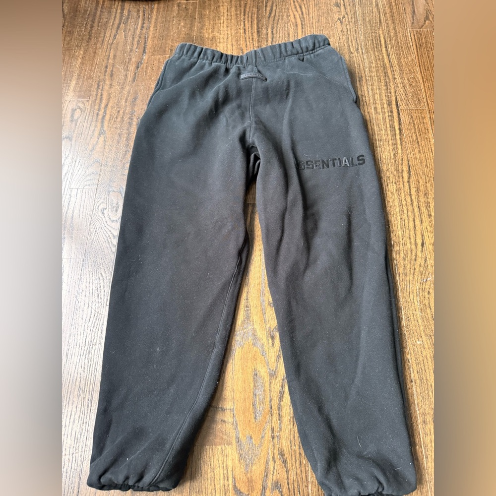 Essentials Black Fleece Jogger Pants. Xs